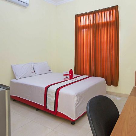 Hotel Reddoorz @ Pogung Baru Kejayan Esterno foto